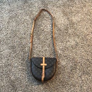 Louis Vuitton cross body bag